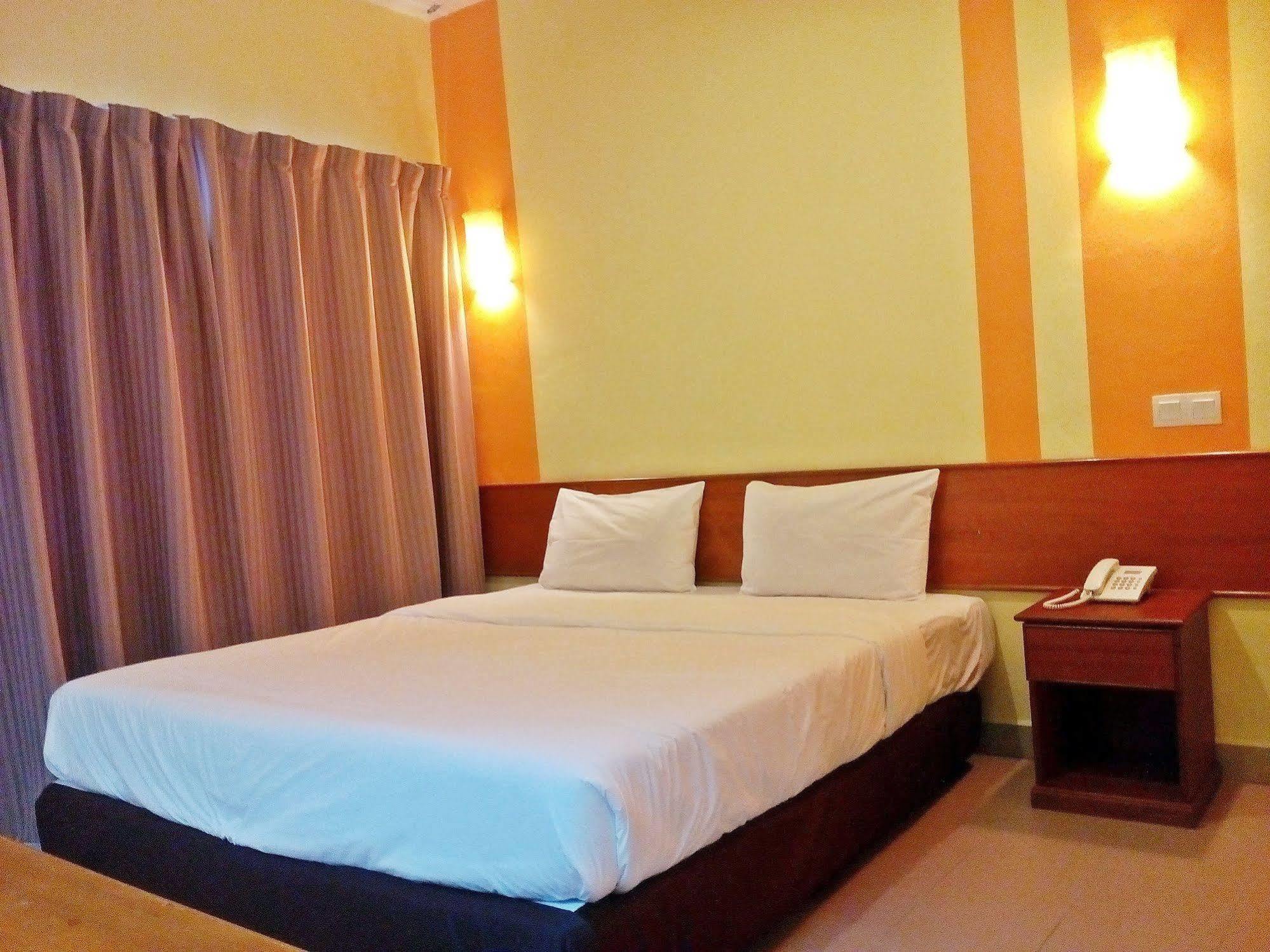 Sun Inns Hotel Sitiawan Eksteriør billede